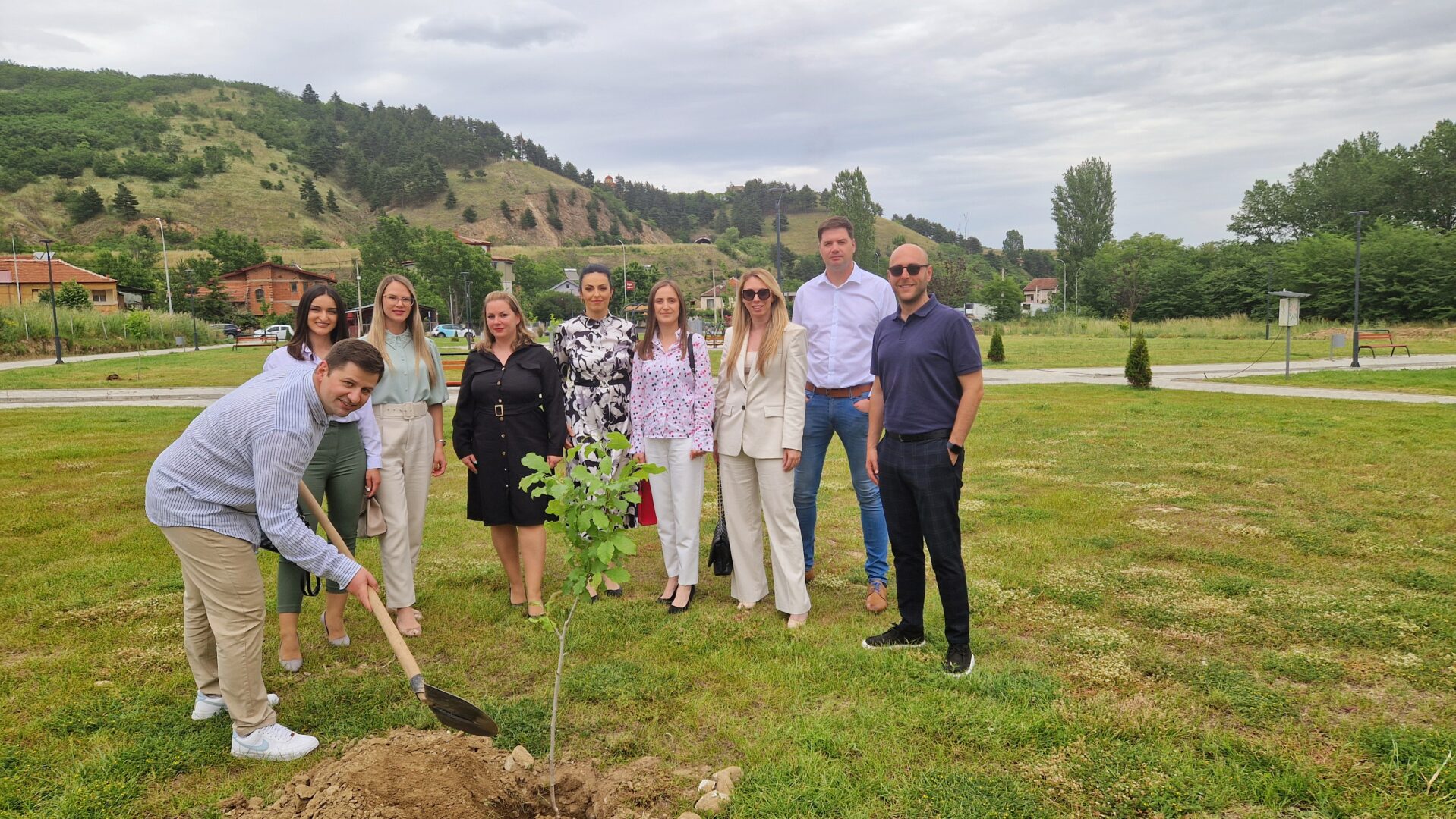 Засадени 8 магнолии во Битола