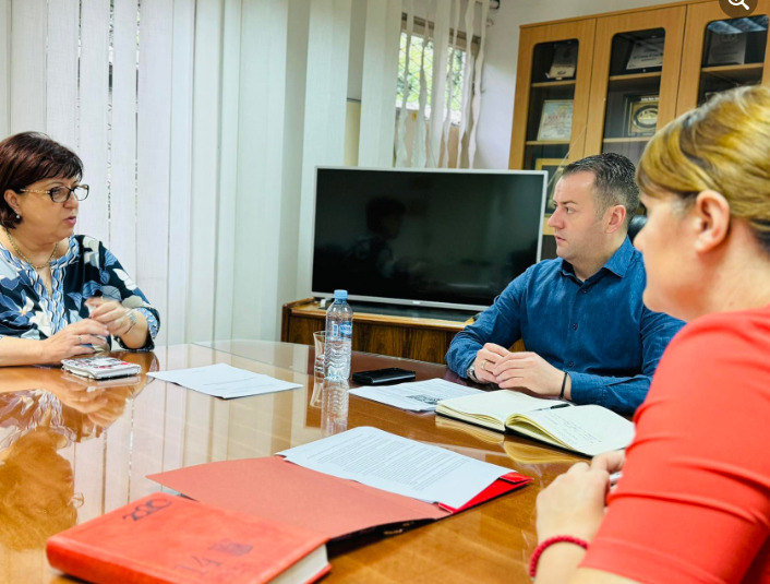 Стефковски: Воведуваме два нови проекти со Црвениот крст- Итно копче и превоз за стари лица