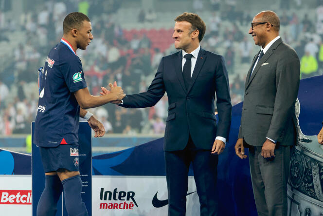 (Видео) Мбапе не знаејќи на јавноста и откри кога Реал ќе го објави неговиот трансфер